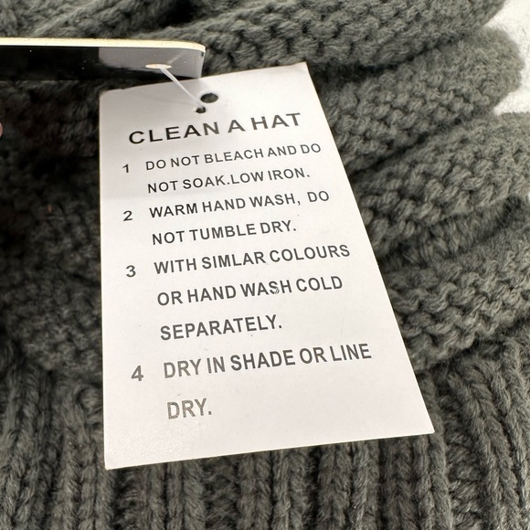 NWT Forbusite Fleece Lined Knit Slouchy Beanie Winter Hat with Visor Gray - Picture 6 of 10